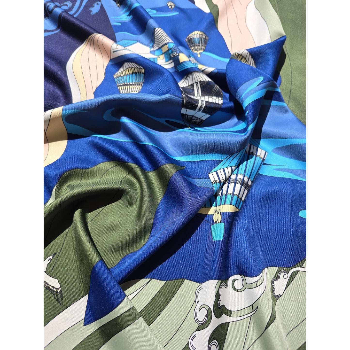 Square Pure Twill Silk Printed Scarf 90x90cm "Les Lanternes Thailandaises"