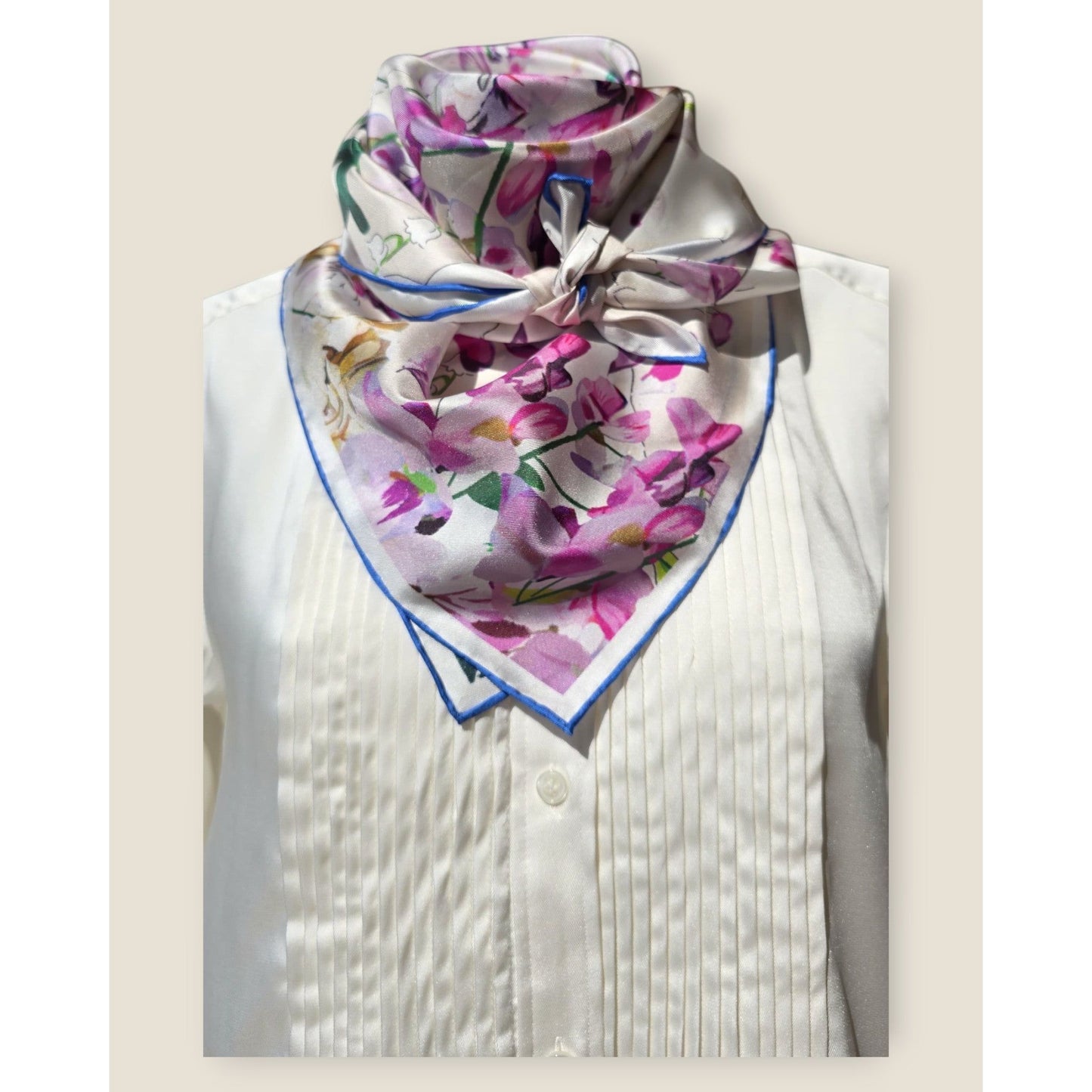 Pure Square Silk Twill Scarf "L'Amour Printanier"