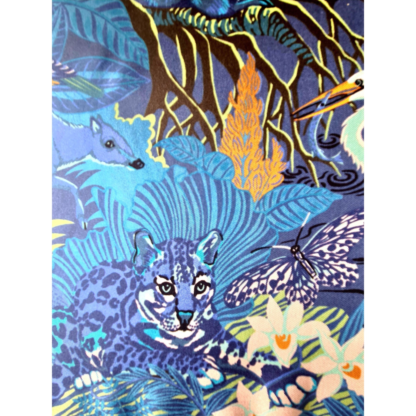 Luxury Double Sided Silk Twill Scarf "Tigre Dans La Forêt"