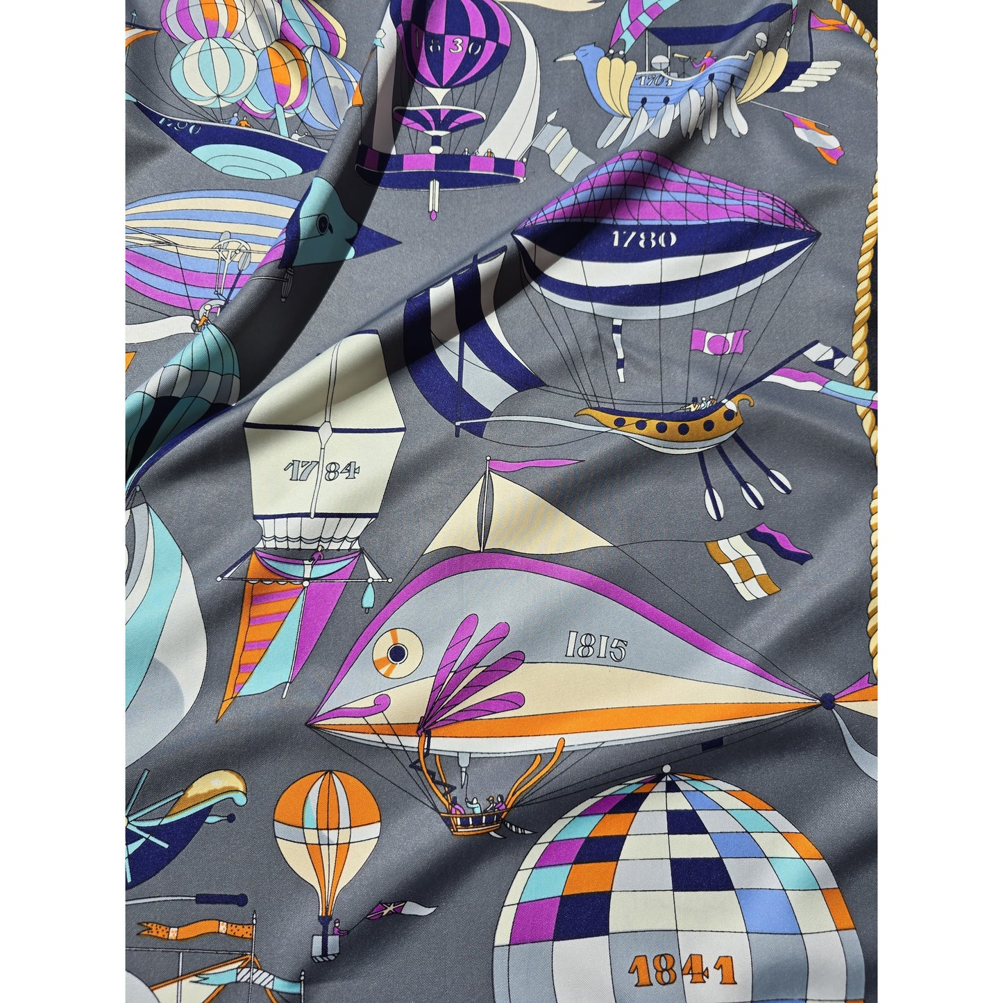 Square Pure Twill Silk Printed Scarf 90x90cm "L’Hyperion"