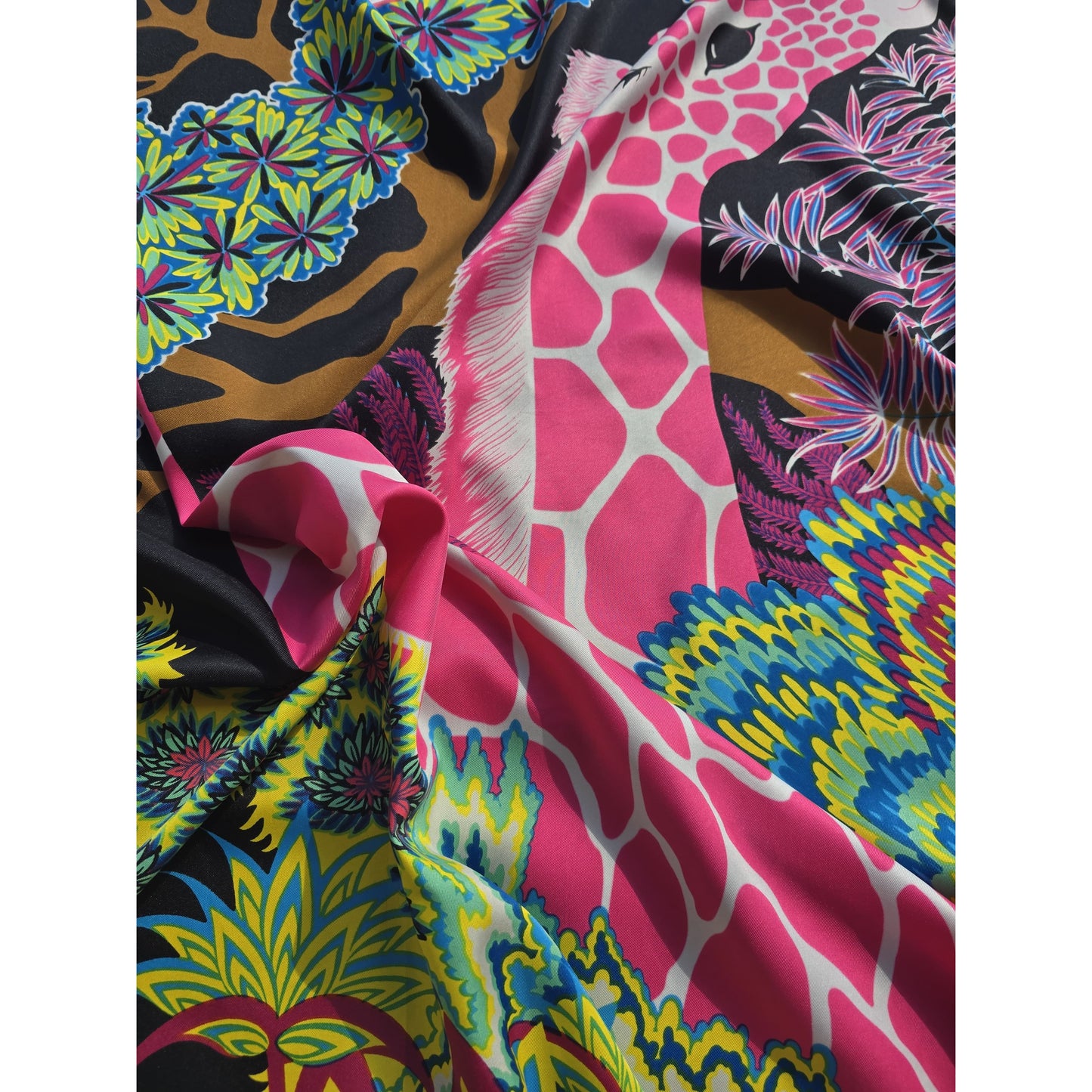 100% Twill Silk Scarf "Giraffes"